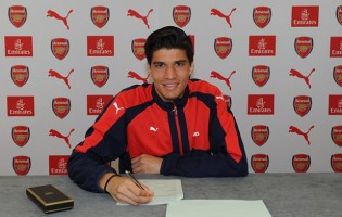 João Virgínia assina contrato profissional pelo Arsenal FC aos 17 anos