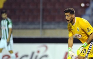Pedro Trigueira defende dois penaltis e garante passagem do Vitória FC na Taça