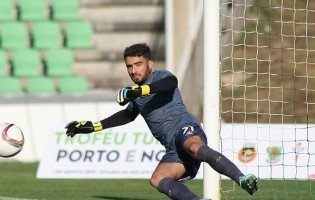 Rui Vieira defende dois penaltis e coloca Rio Ave FC na fase de grupos da Taça da Liga
