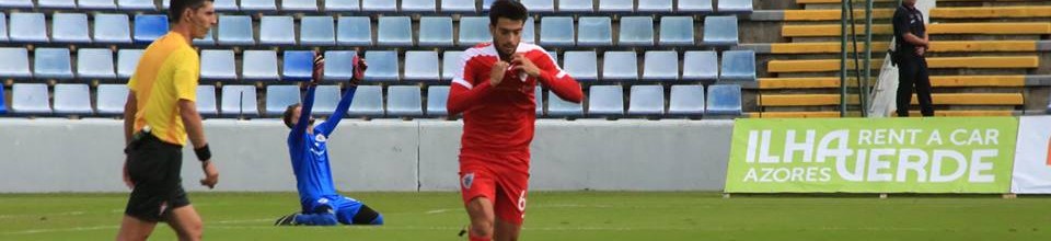 Serginho Silva defende penalti e garante passagem do Santa Clara na Taça