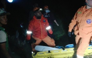 Danilo Padilha e Jackson Follmann sobrevivem a queda de avião da Chapecoense