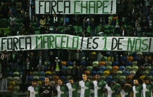Adeptos do Sporting CP lembram Marcelo Boeck no minuto de silêncio