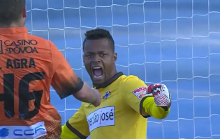 Paulo Vítor dos Anjos defende penalti no último minuto – FC Porto B 1-1 Varzim SC