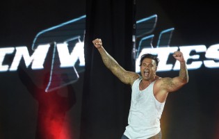 Tim Wiese estreou-se no Wrestling com vitória