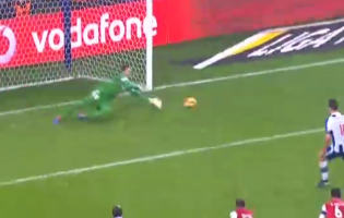 Carlos Marafona defende penalti e brilha com 11 defesas – FC Porto 1-0 SC Braga