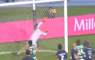 Joel Pereira protagoniza defesa espetacular no CF Os Belenenses 0-1 Sporting CP