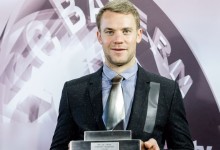 Manuel Neuer distinguido com prémio por usar gravata