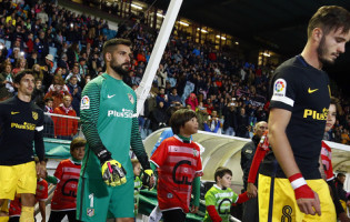 Miguel Ángel Moyà volta a jogar pelo Atlético de Madrid 10 meses depois