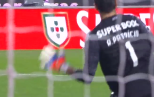 Rui Patrício protagoniza bela defesa – SL Benfica 2-1 Sporting CP