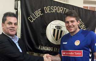 Adriano Facchini assina pelo CD Nacional