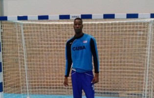 Magnol Suárez assina pelo FC Porto