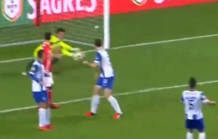 Pedro Albergaria adia primeiro golo do jogo com boa defesa – SL Benfica 4-0 FC Vizela