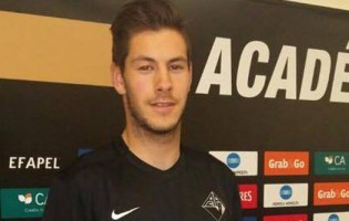 Alexandre Verdade promovido à equipa sénior da Académica