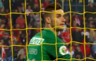 Luís Ribeiro destaca-se em duas defesas – Estoril 1-2 SL Benfica