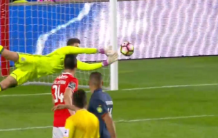 Ederson Moraes tranca baliza em bela defesa – SL Benfica 4-0 CF Os Belenenses