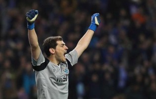 Iker Casillas não sofre há 480 minutos e estabelece recorde pessoal de balizas virgens