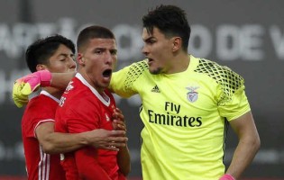 Ivan Zlobin defende grande penalidade e destaca-se em mais 4 defesas – SL Benfica B 2-1 SC Olhanense