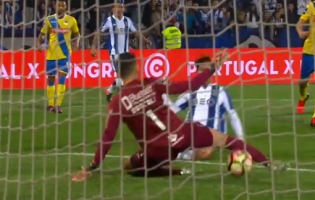 Rafael Bracali regressa ao relvado ao fim de 2 meses e adia goleada – FC Arouca 0-4 FC Porto