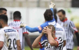 Ricardo Ribeiro: “No penalti o guarda-redes não pode pensar em muita coisa”