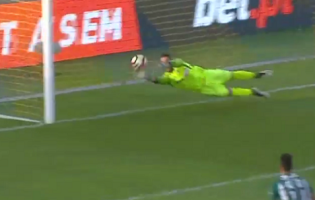 José Moreira destaca-se em duas defesas de qualidade – Estoril 3-0 Vitória FC