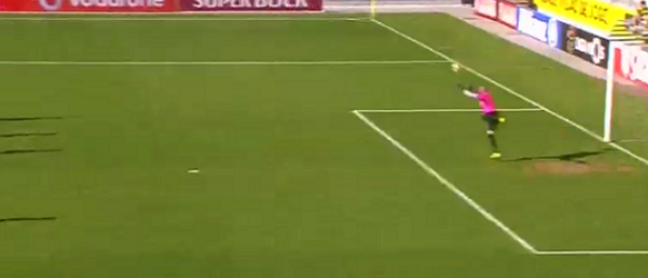 Sinan Bolat defende empate em voo – FC Paços de Ferreira 1-1 FC Arouca