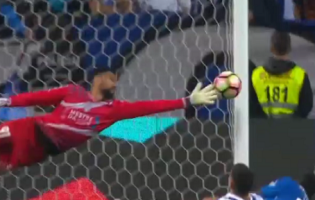 Vaná Alves é o melhor em campo num espetáculo de oito defesas – FC Porto 0-0 CD Feirense