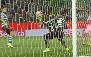 Beto Pimparel destaca-se em três defesas vistosas – Sporting CP 4-1 GD Chaves