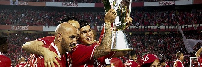 Ederson Moraes, Júlio César e Luís Esteves celebram Primeira Liga com 20 balizas a zero
