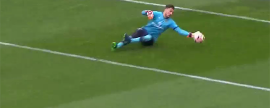 Mário Felgueiras espetacular em defesa de último grito – FC Porto 4-1 FC Paços de Ferreira