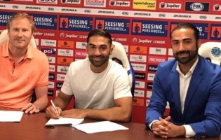 Agil Etemadi assina pelo BV De Graafschap