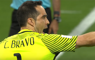 Claudio Bravo defende três penaltis de Portugal e coloca Chile na final da Taça das Confederações