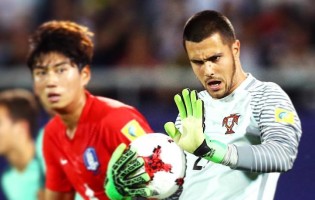 Daniel Figueira, Diogo Costa e Luís Maximiano convocados por Portugal para o Europeu sub-19