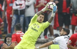 Ederson Moraes: o gurí que deixou Osasco para abraçar as balizas do Mundo inteiro