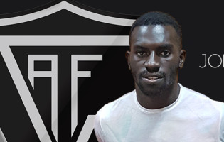 Jonas Mendes assina pelo Académico de Viseu