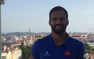 Muriel Becker assina pelo CF Os Belenenses