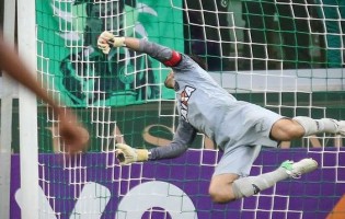 Victor Bagy defende 11º penalti desde chegada ao Atlético Mineiro em 2012