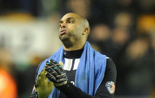 Carl Ikeme diagnosticado com leucemia aguda