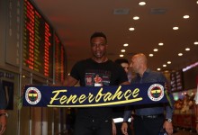 Carlos Kameni assina pelo Fenerbahçe
