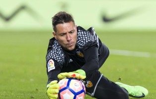 Diego Alves: Valencia CF anuncia acordo de transferência para o CR Flamengo