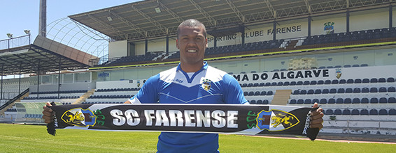 Hugo Marques assina pelo SC Farense