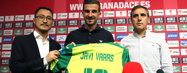Javi Varas assina pelo Granada CF
