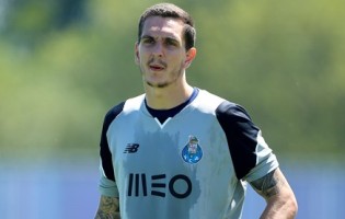 João Costa renova pelo FC Porto