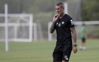 Jon Pascua Ibarrola é o novo treinador de guarda-redes do Bétis