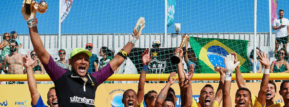 Mão: guarda-redes do SC Braga leva prémio Golden Gloves e mais um Mundialito