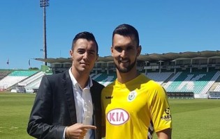 Miguel Lázaro regressa ao Vitória FC e assina até 2019