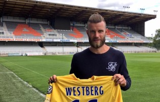 Quentin Westberg assina pelo AJ Auxerre
