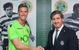 Romain Salin assina pelo Sporting CP