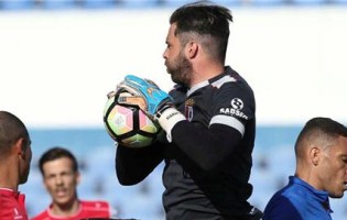 Carlos Marafona vence prémio de Guarda-Redes da Primeira Liga do Ano de 2016