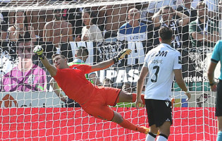 Douglas Jesus é o guarda-redes da quarta jornada da Primeira Liga 2017/2018