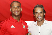 Fábio Duarte renova pelo SL Benfica